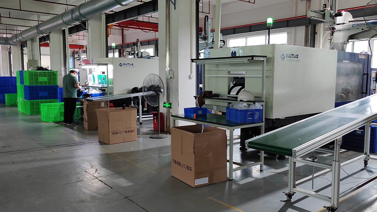 生产工厂 注塑.jpg 生产工厂 注塑.jpg