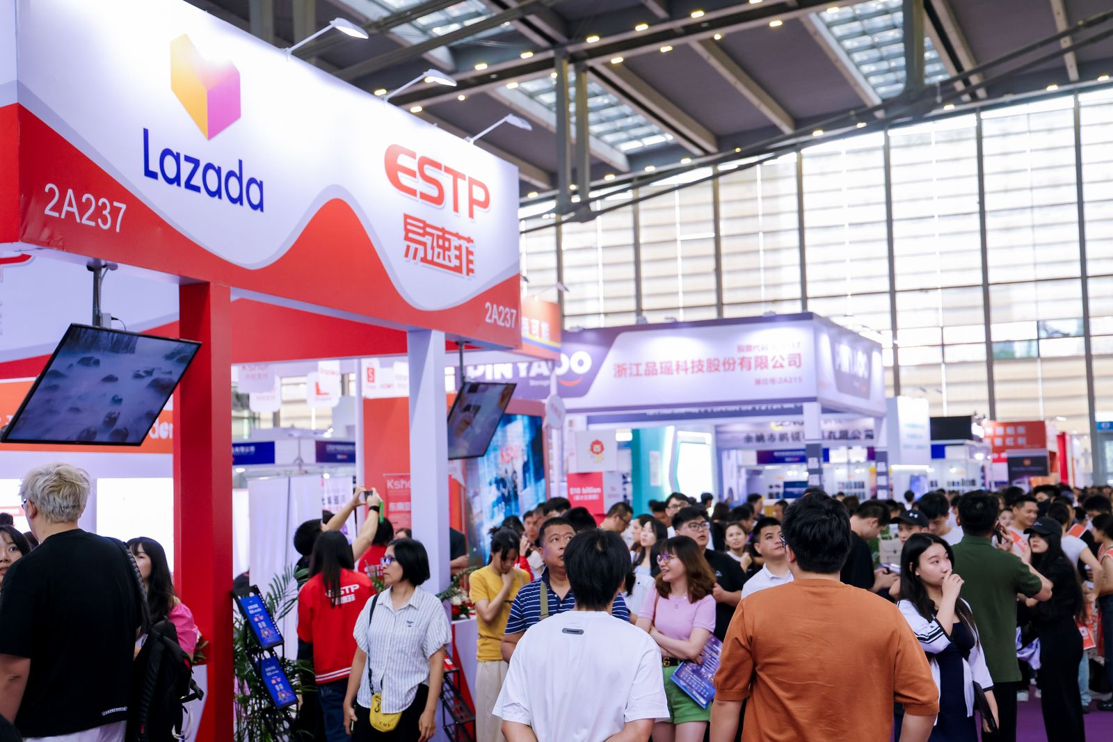 Lazada1.jpg Lazada1.jpg